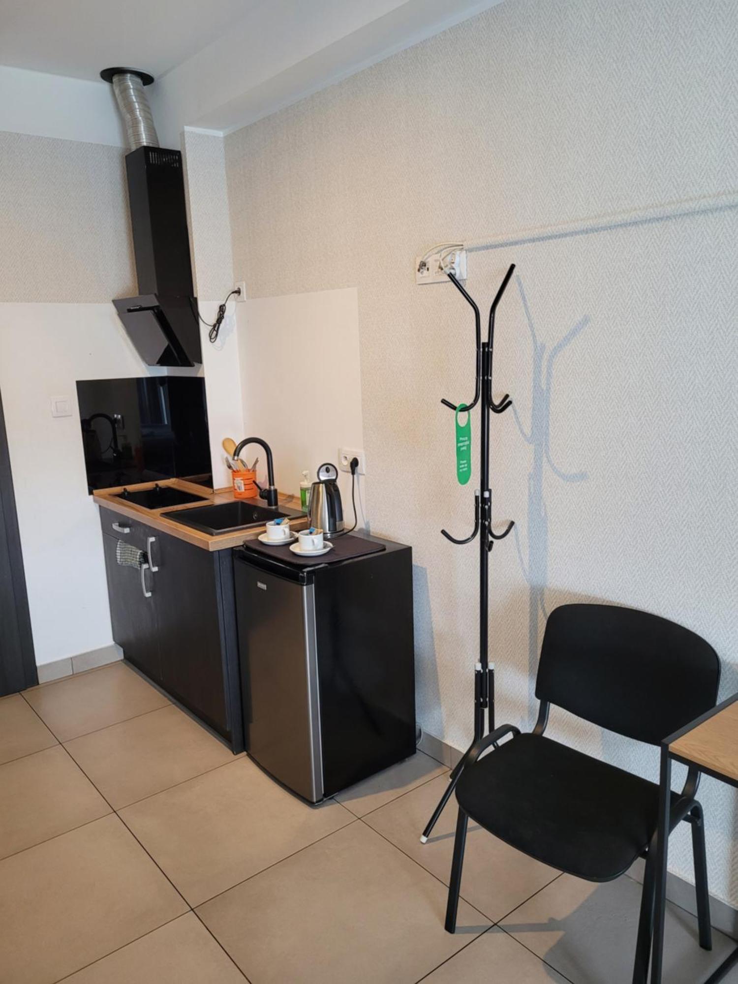 Orange Tree Hotel Бендзин Экстерьер фото